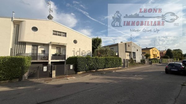 casa indipendente in vendita a Pieve Emanuele