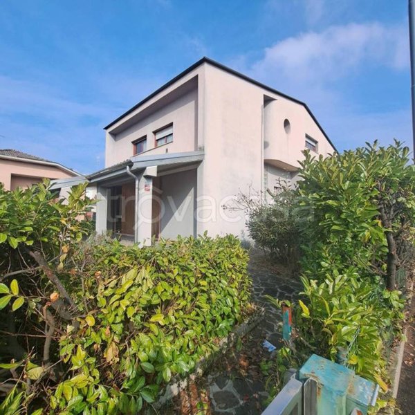 casa indipendente in vendita a Pieve Emanuele
