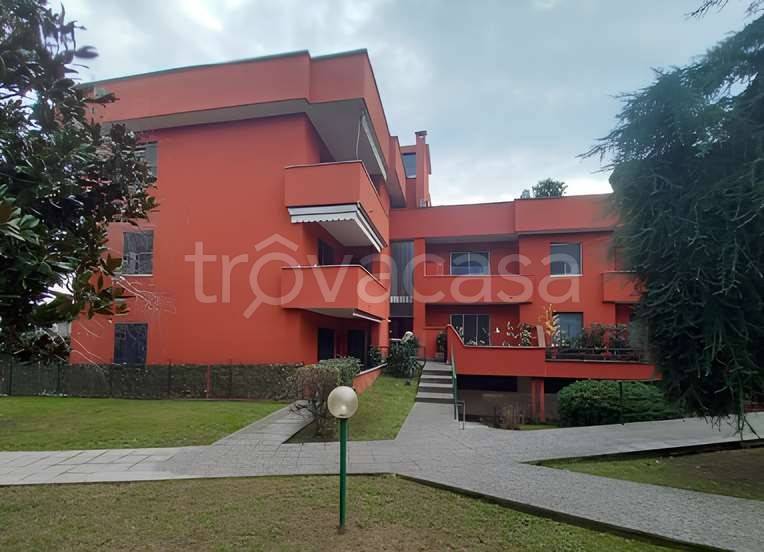 appartamento in vendita a Pieve Emanuele in zona Fizzonasco