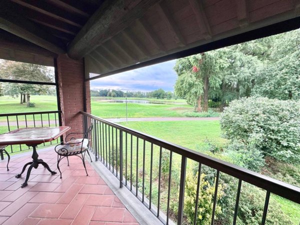 appartamento in vendita a Pieve Emanuele in zona Tolcinasco