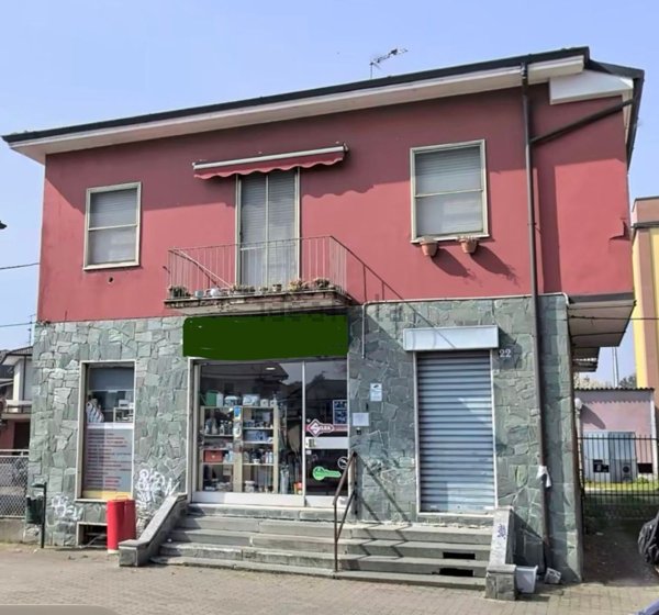 casa indipendente in vendita a Pieve Emanuele