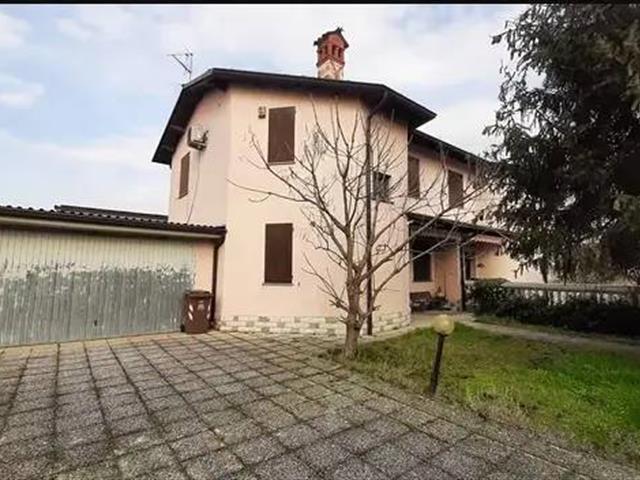 casa indipendente in vendita a Pioltello