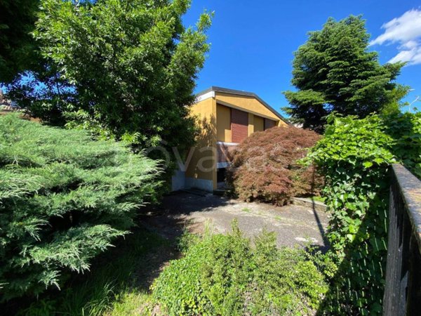 casa indipendente in vendita a Pioltello in zona Seggiano