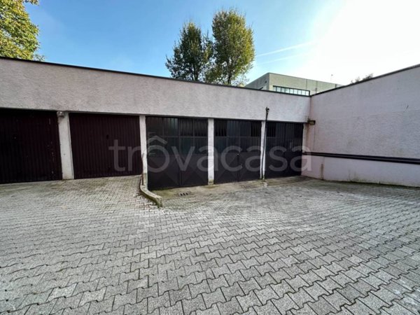 locale di sgombero in vendita a Pioltello in zona Limito