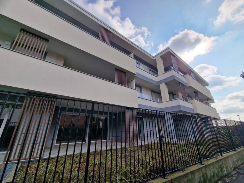 appartamento in vendita a Pioltello in zona Limito