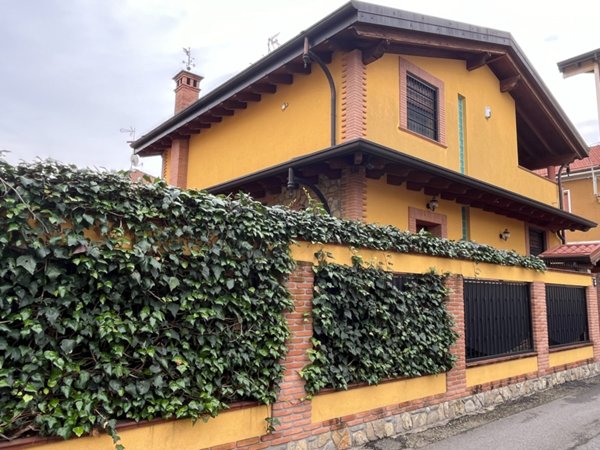 casa indipendente in vendita a Pioltello