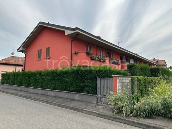 appartamento in vendita a Pioltello in zona Seggiano