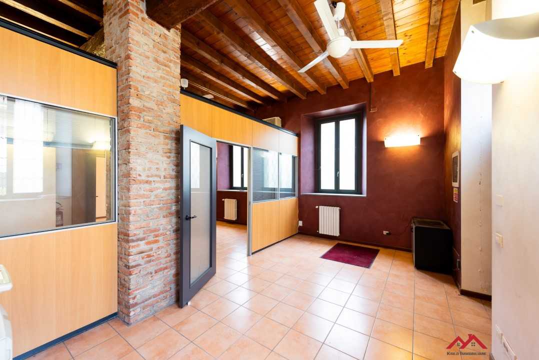 ufficio in vendita a Pioltello in zona Limito