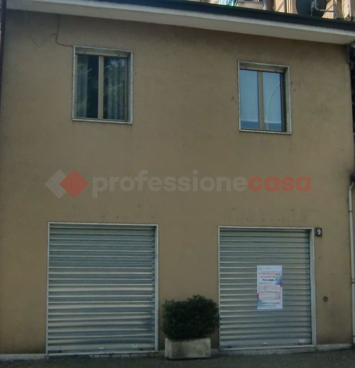 negozio in vendita a Pioltello