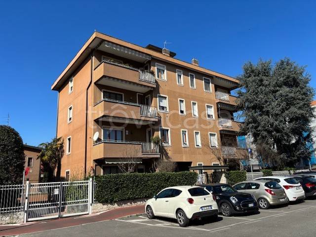appartamento in vendita a Pioltello