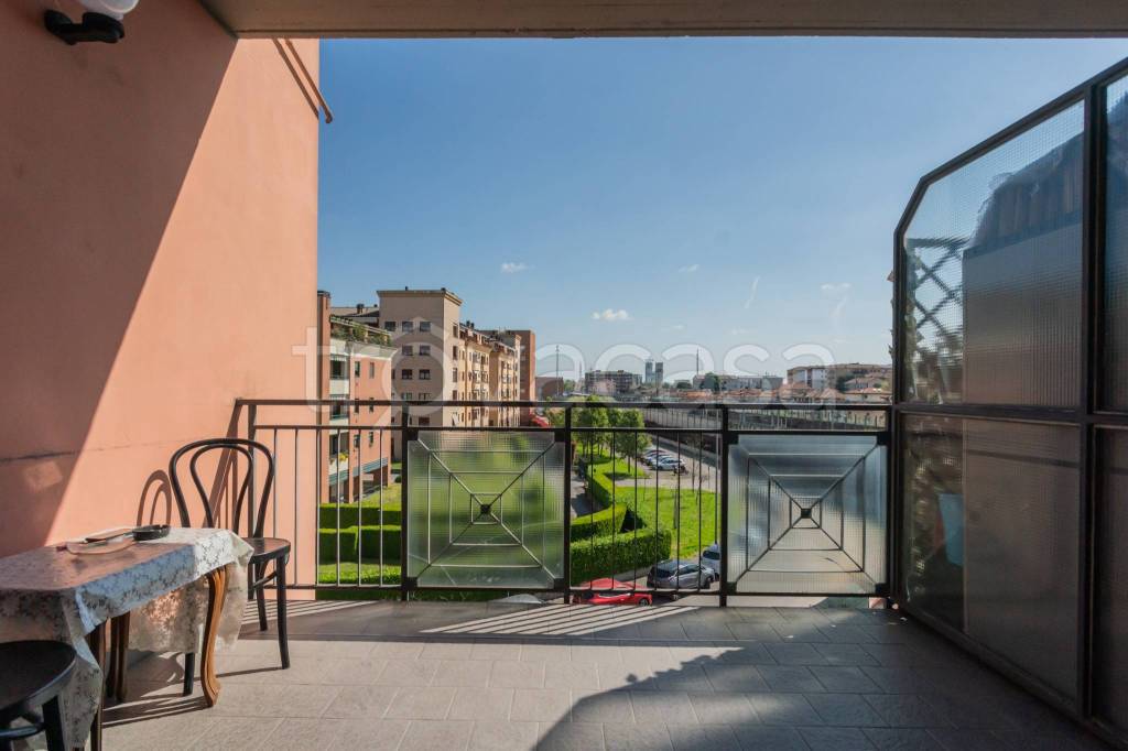 appartamento in vendita a Pioltello in zona Limito