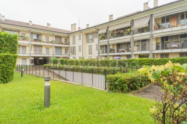 appartamento in vendita a Pioltello in zona Limito