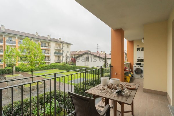 appartamento in vendita a Pioltello in zona Limito