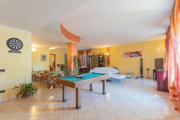 appartamento in vendita a Pioltello in zona Seggiano
