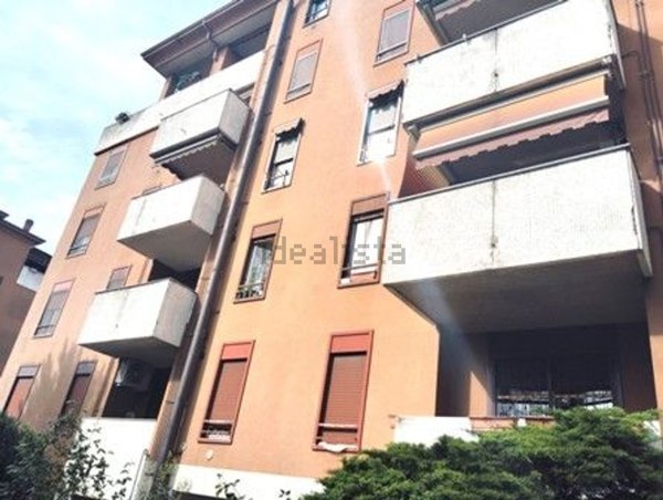 appartamento in vendita a Pioltello in zona Seggiano