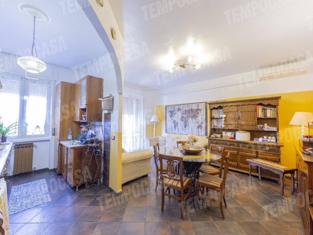 appartamento in vendita a Pioltello in zona Limito