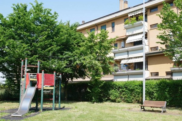 appartamento in vendita a Pioltello in zona Rugacesio