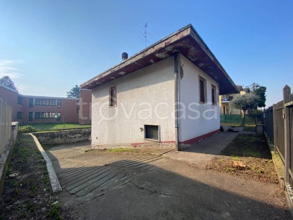 casa indipendente in vendita a Pioltello