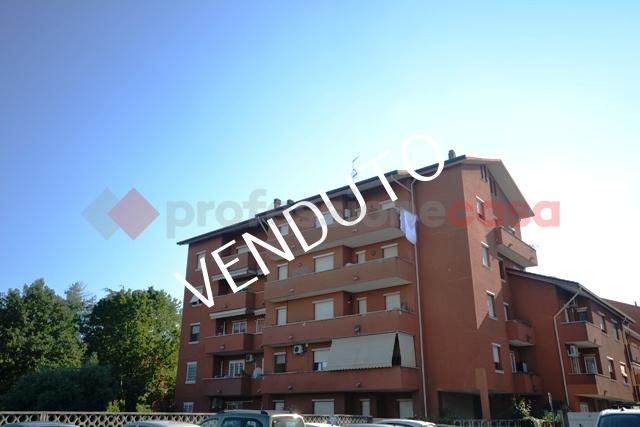 appartamento in vendita a Pioltello in zona Seggiano