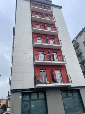 appartamento in vendita a Pioltello in zona Seggiano