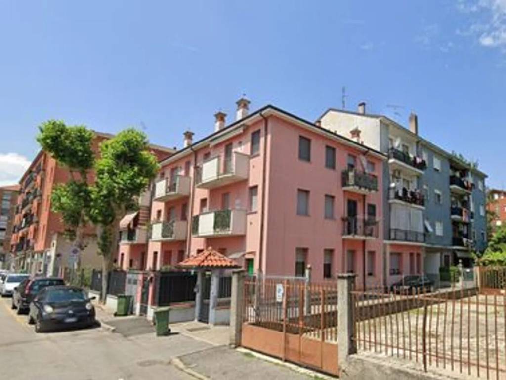 appartamento in vendita a Pioltello in zona Seggiano