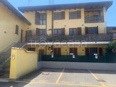 appartamento in vendita a Pioltello in zona Seggiano