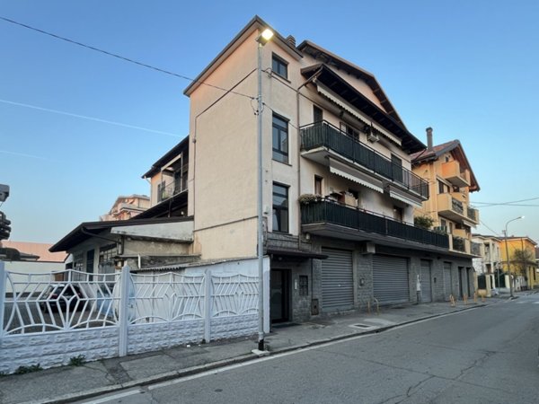 appartamento in vendita a Pioltello in zona Seggiano