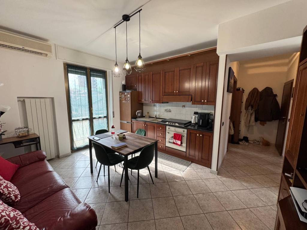 appartamento in vendita a Pioltello in zona Limito