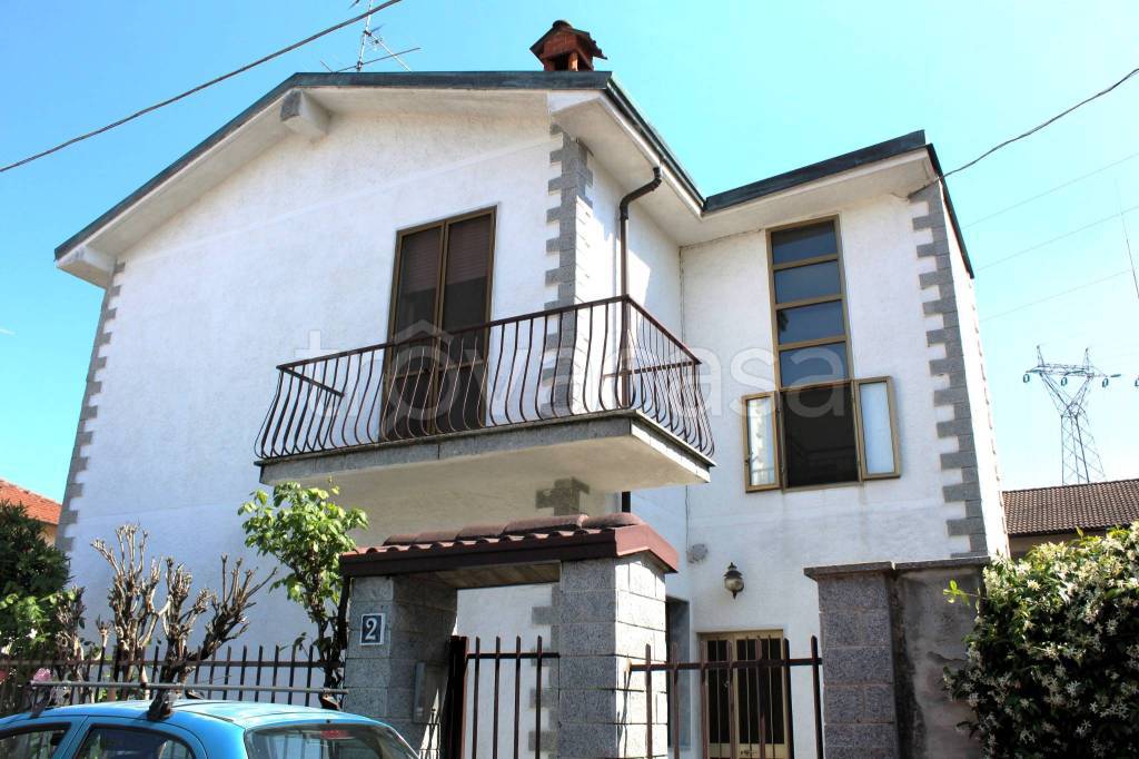 casa indipendente in vendita a Pioltello in zona Seggiano
