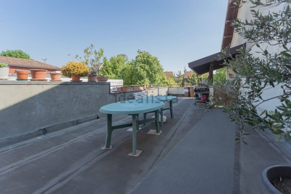 appartamento in vendita a Pioltello in zona Seggiano