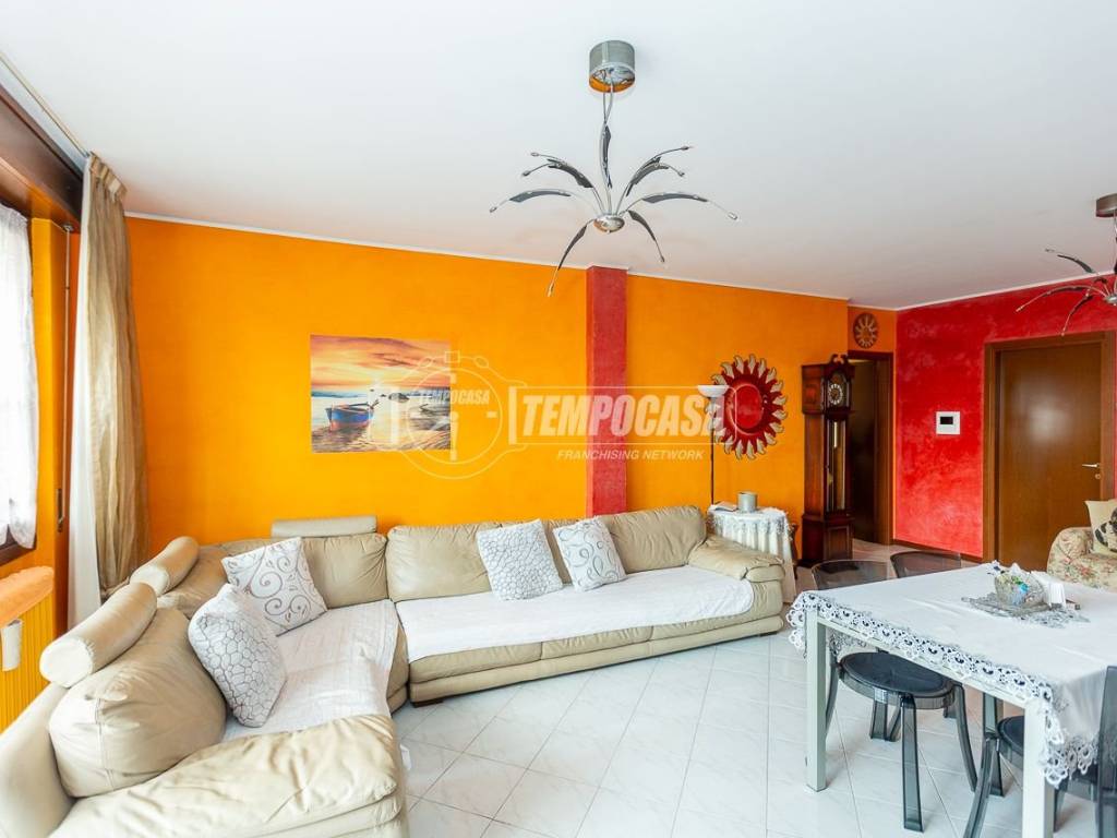appartamento in vendita a Pioltello in zona Limito