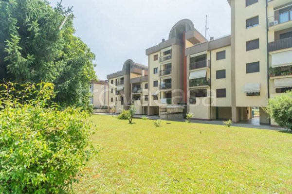 appartamento in vendita a Pioltello in zona Limito