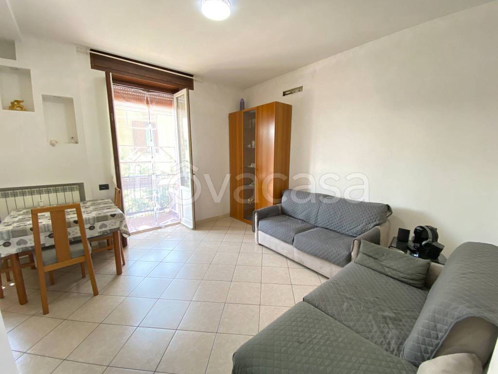 appartamento in vendita a Pioltello in zona Seggiano