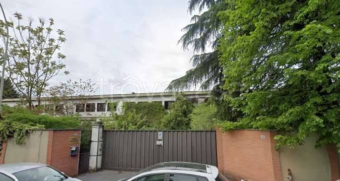 capannone in vendita a Pioltello in zona Seggiano
