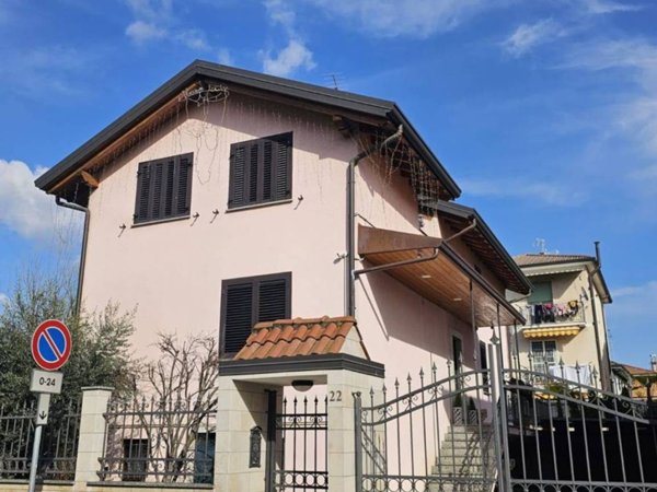casa indipendente in vendita a Pioltello in zona Seggiano
