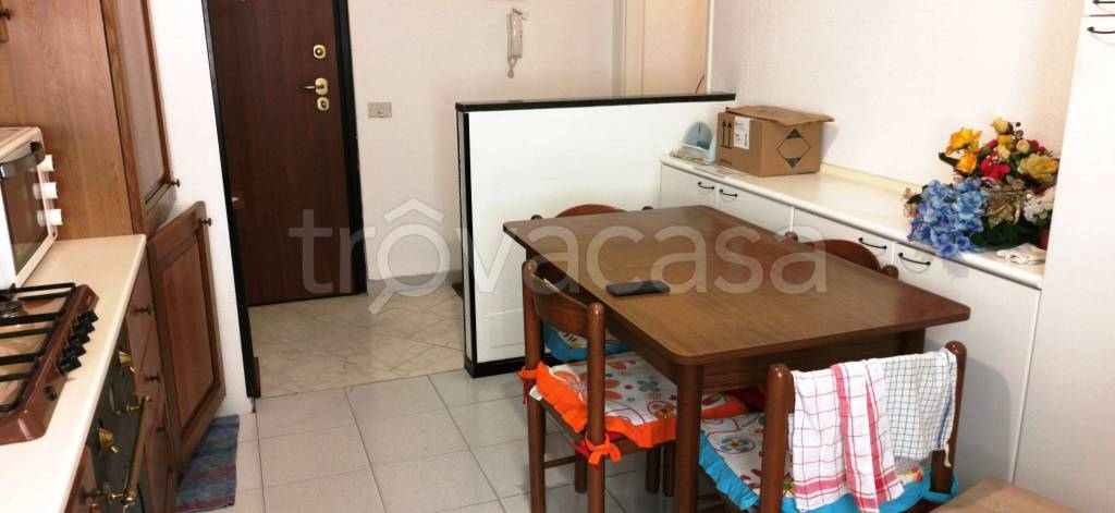appartamento in vendita a Pioltello in zona Limito