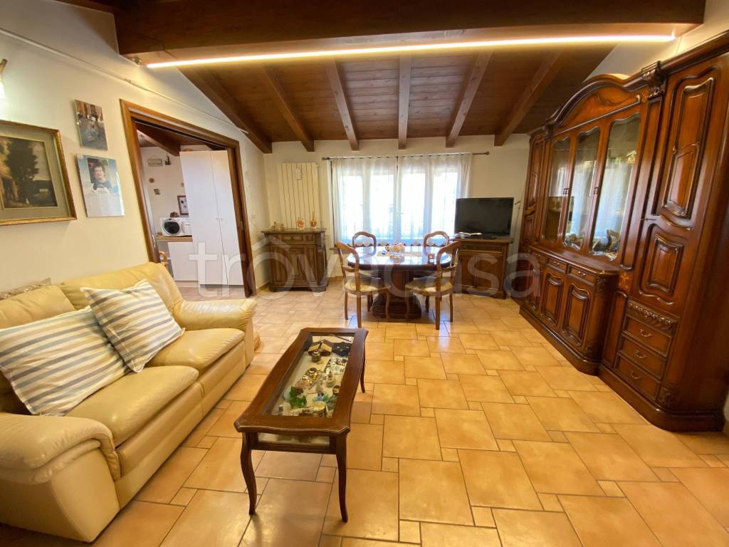 appartamento in vendita a Pioltello