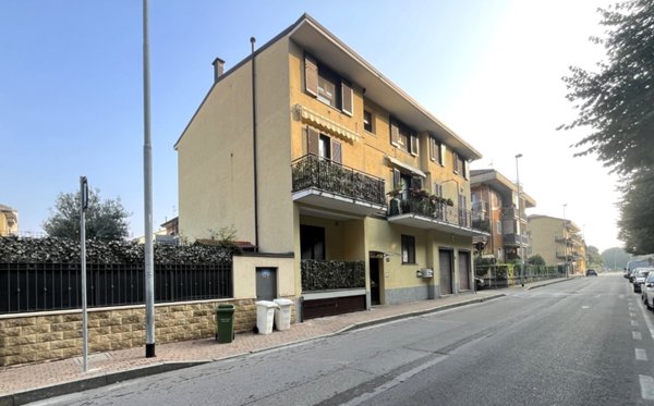appartamento in vendita a Pioltello in zona Seggiano