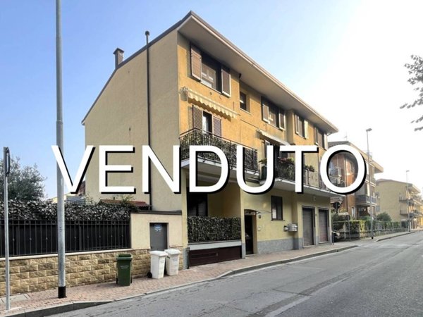 appartamento in vendita a Pioltello in zona Seggiano