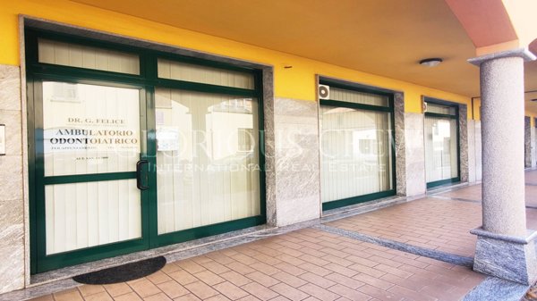 negozio in vendita a Pioltello