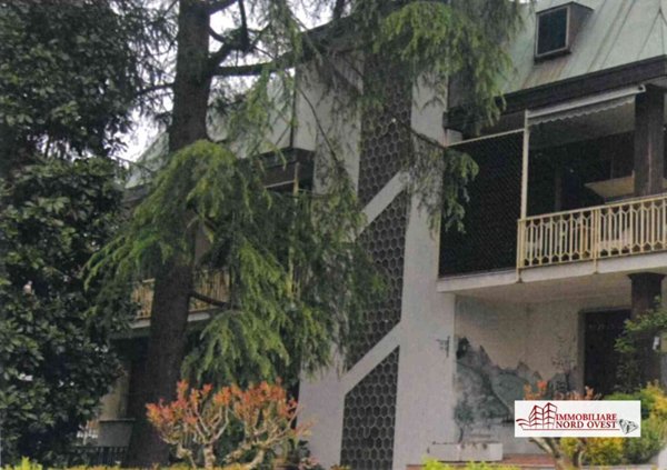 intera palazzina in vendita a Pioltello