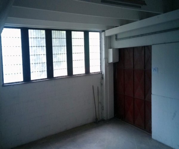 capannone in vendita a Pioltello