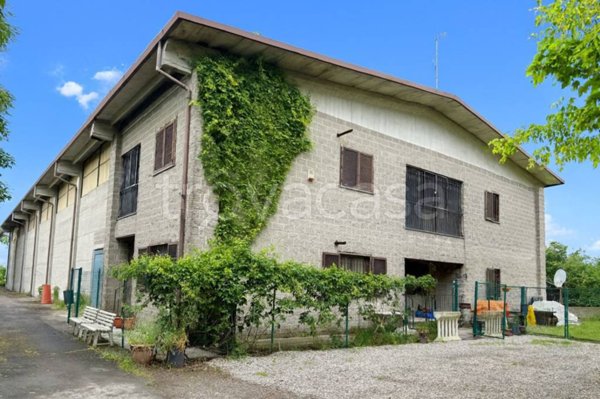 appartamento in vendita a Pioltello in zona Rugacesio