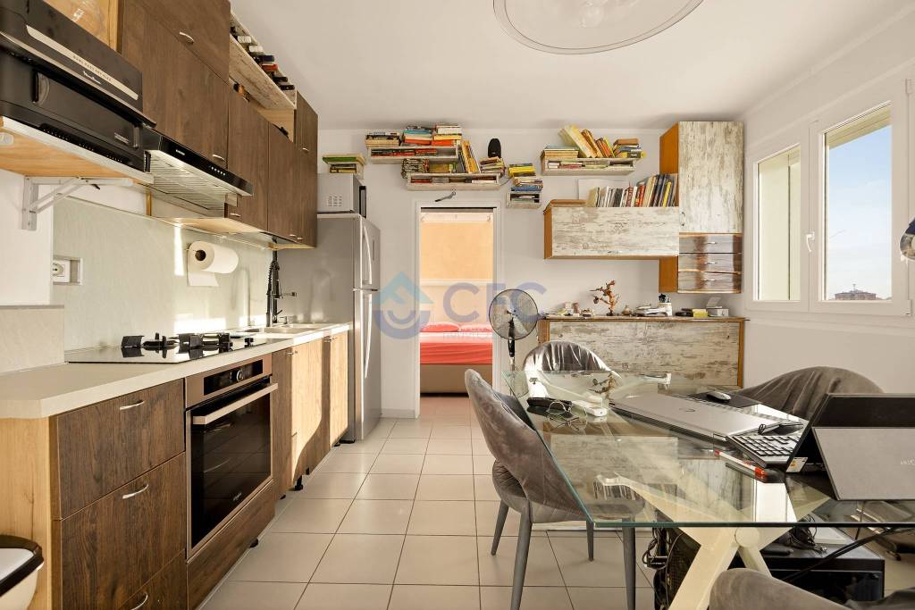 appartamento in vendita a Pioltello in zona Seggiano