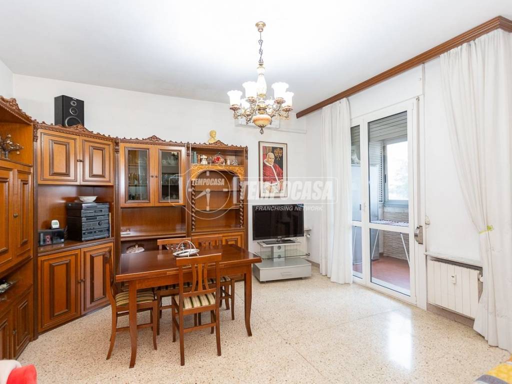 appartamento in vendita a Pioltello in zona Seggiano