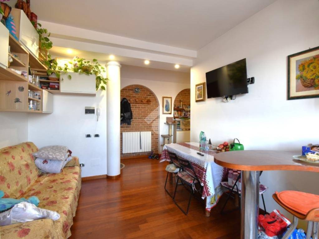 appartamento in vendita a Pioltello in zona Limito