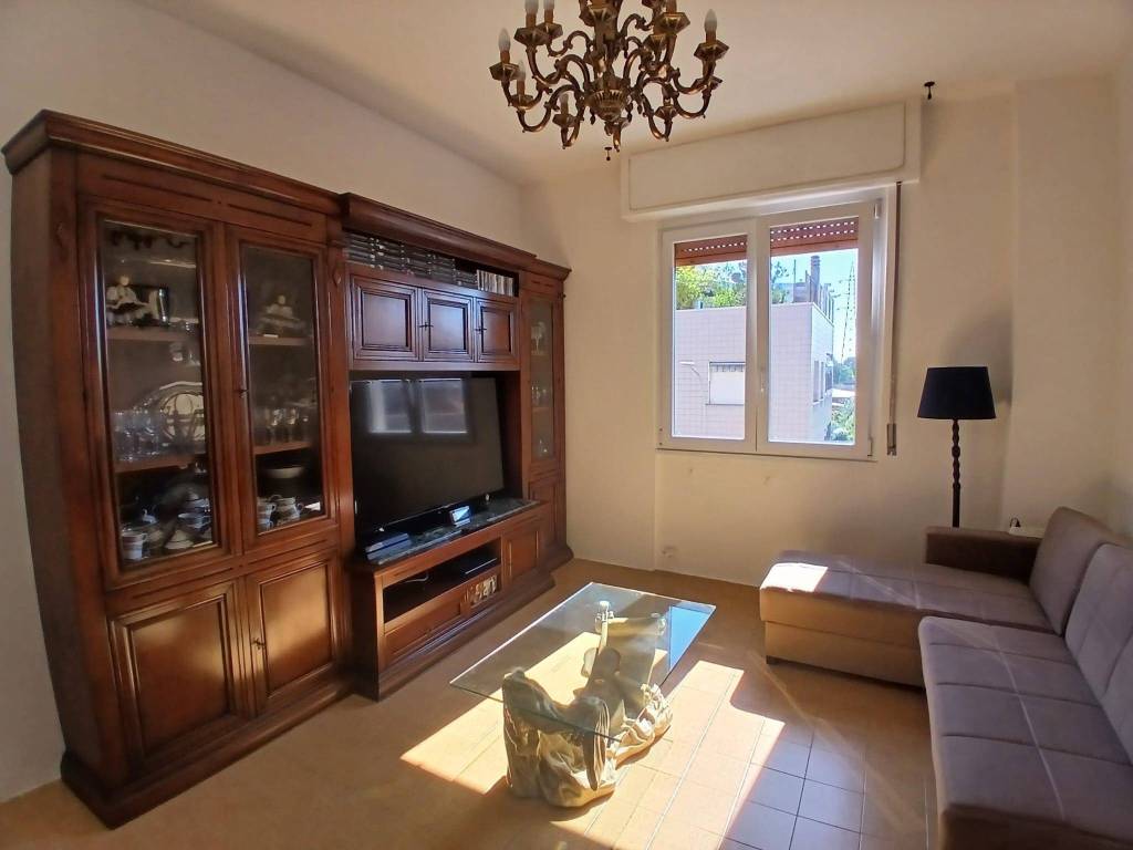 appartamento in vendita a Pioltello in zona Seggiano