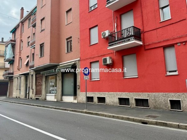 negozio in vendita a Pioltello