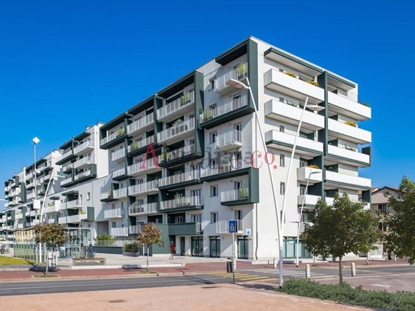 appartamento in vendita a Pioltello in zona Seggiano