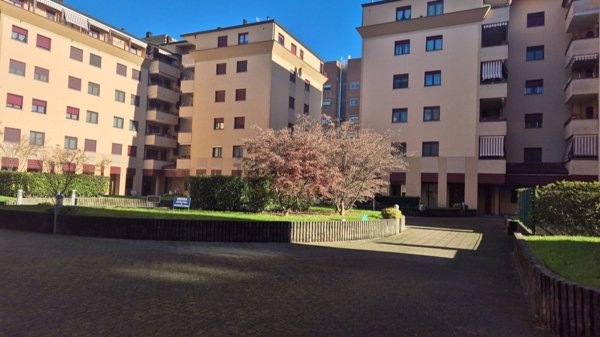 appartamento in vendita a Pioltello in zona Seggiano